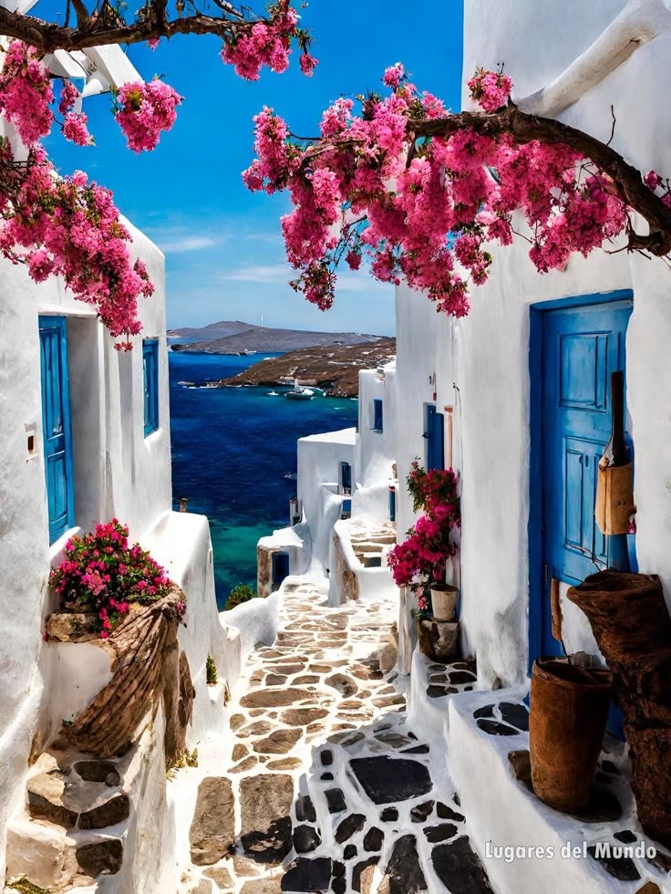 Greece in Grandeur: A Luxurious Mediterranean Escape