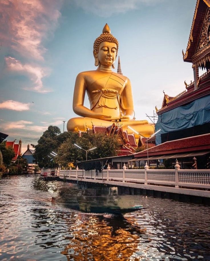 Savor the Splendor of Thailand: A Premium Travel Experience